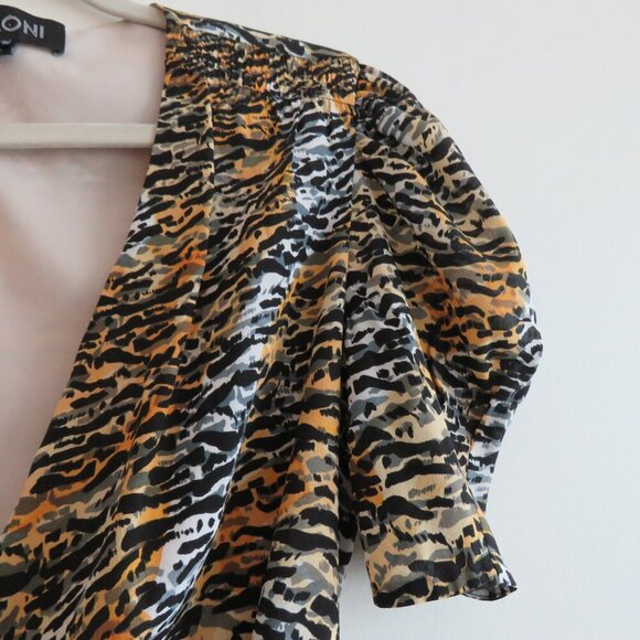 SALONI Lea 100% Silk Crepe Mini Wrap Dress in Ink Tiger Print - Size US 4 - Picture 7 of 16